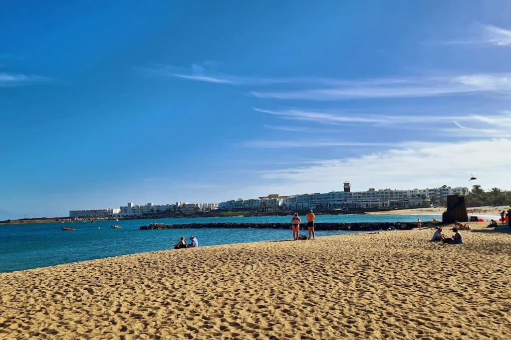 Cactus, Playa Y Piscina Apartment Costa Teguise Ngoại thất bức ảnh