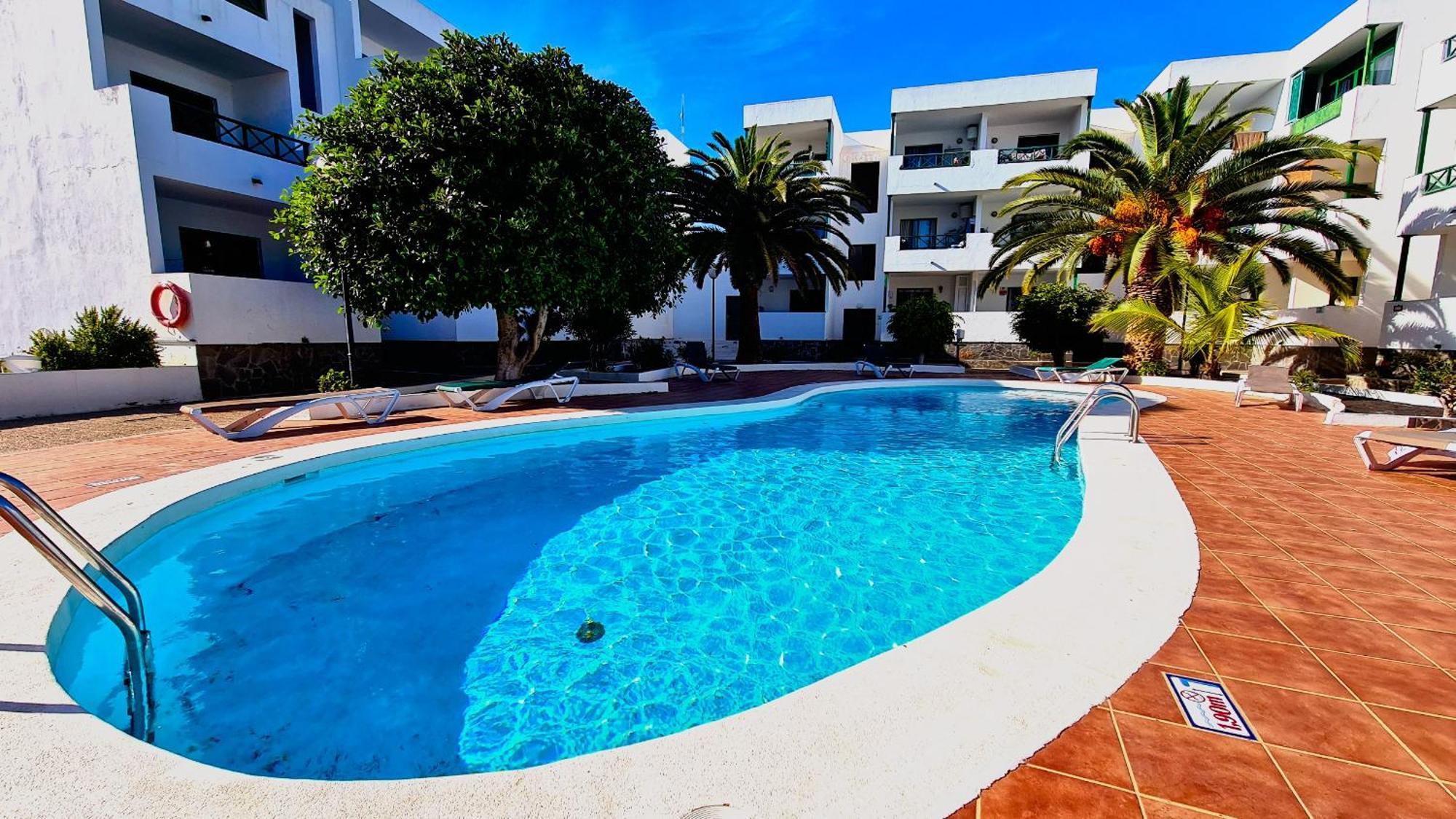 Cactus, Playa Y Piscina Apartment Costa Teguise Ngoại thất bức ảnh
