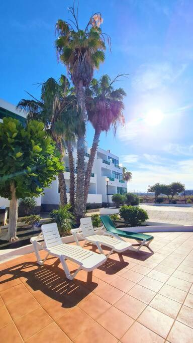 Cactus, Playa Y Piscina Apartment Costa Teguise Ngoại thất bức ảnh