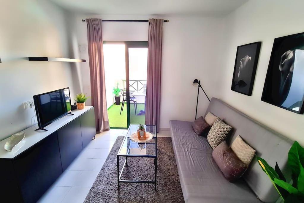 Cactus, Playa Y Piscina Apartment Costa Teguise Ngoại thất bức ảnh