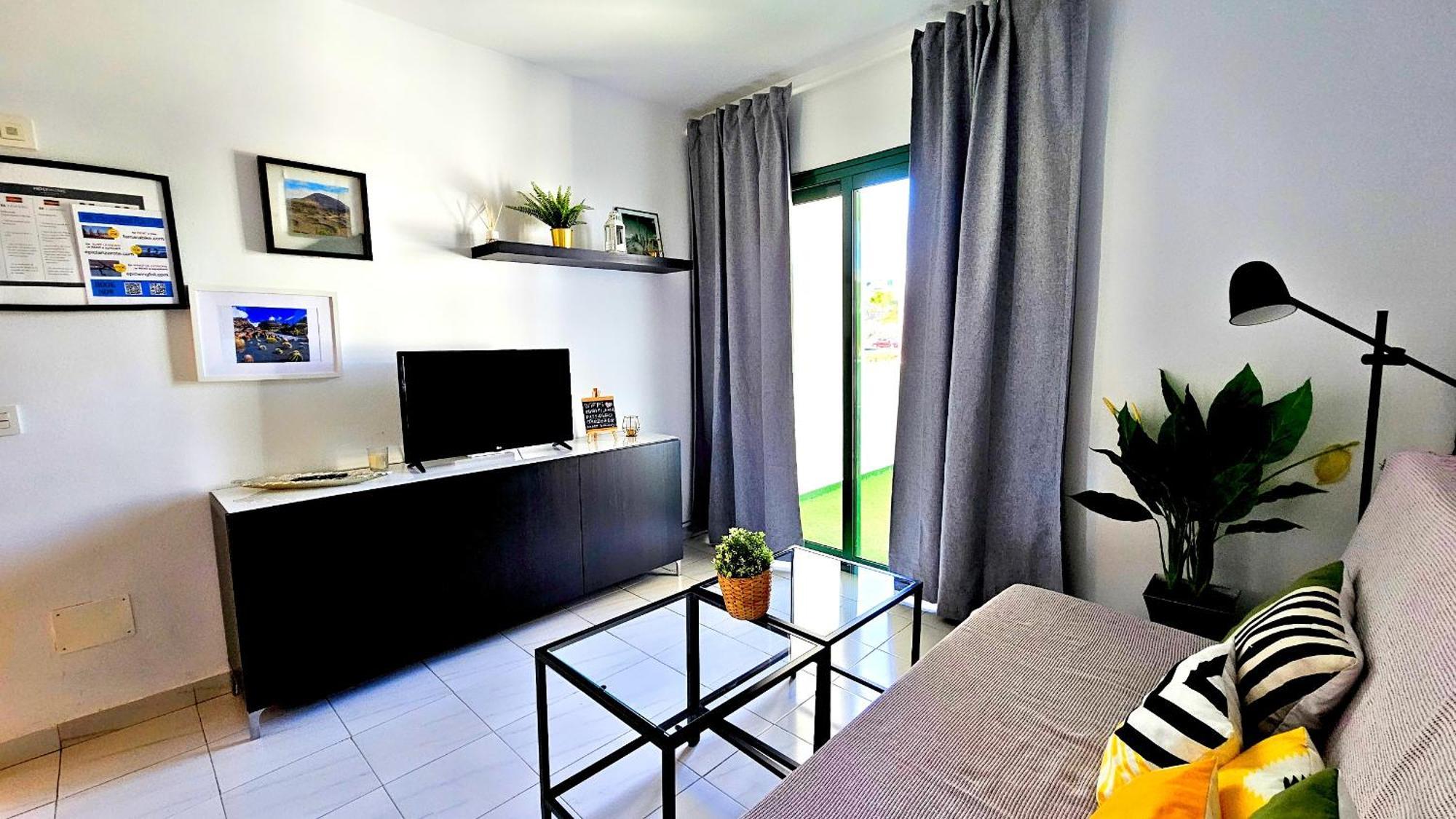 Cactus, Playa Y Piscina Apartment Costa Teguise Ngoại thất bức ảnh
