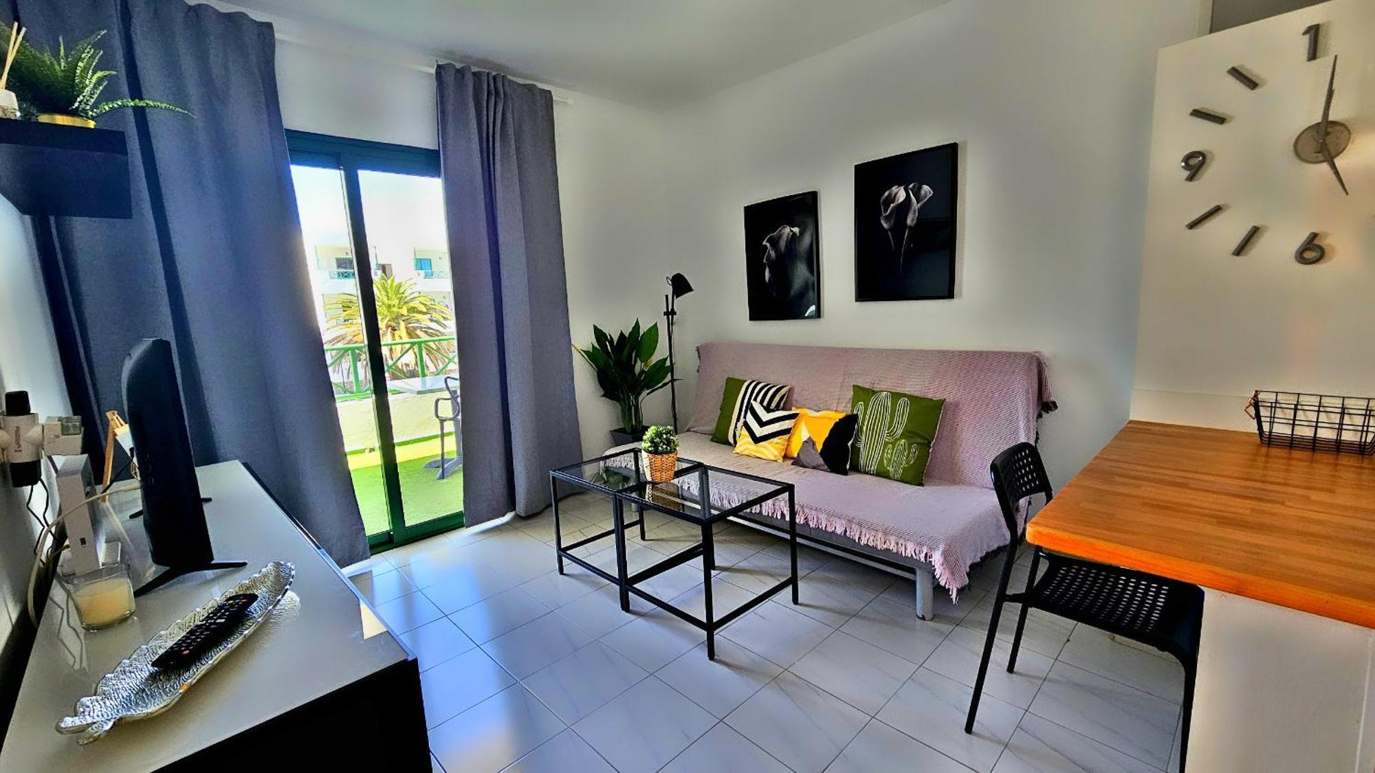 Cactus, Playa Y Piscina Apartment Costa Teguise Ngoại thất bức ảnh